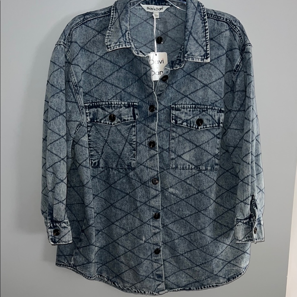 Blue Denim Shacket… Davi & Dani